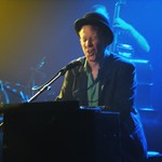 photo 2 of 25